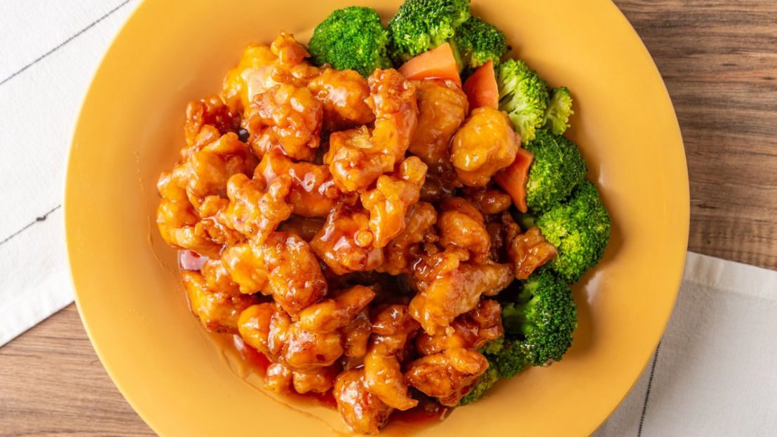 Orange chicken with broccoli